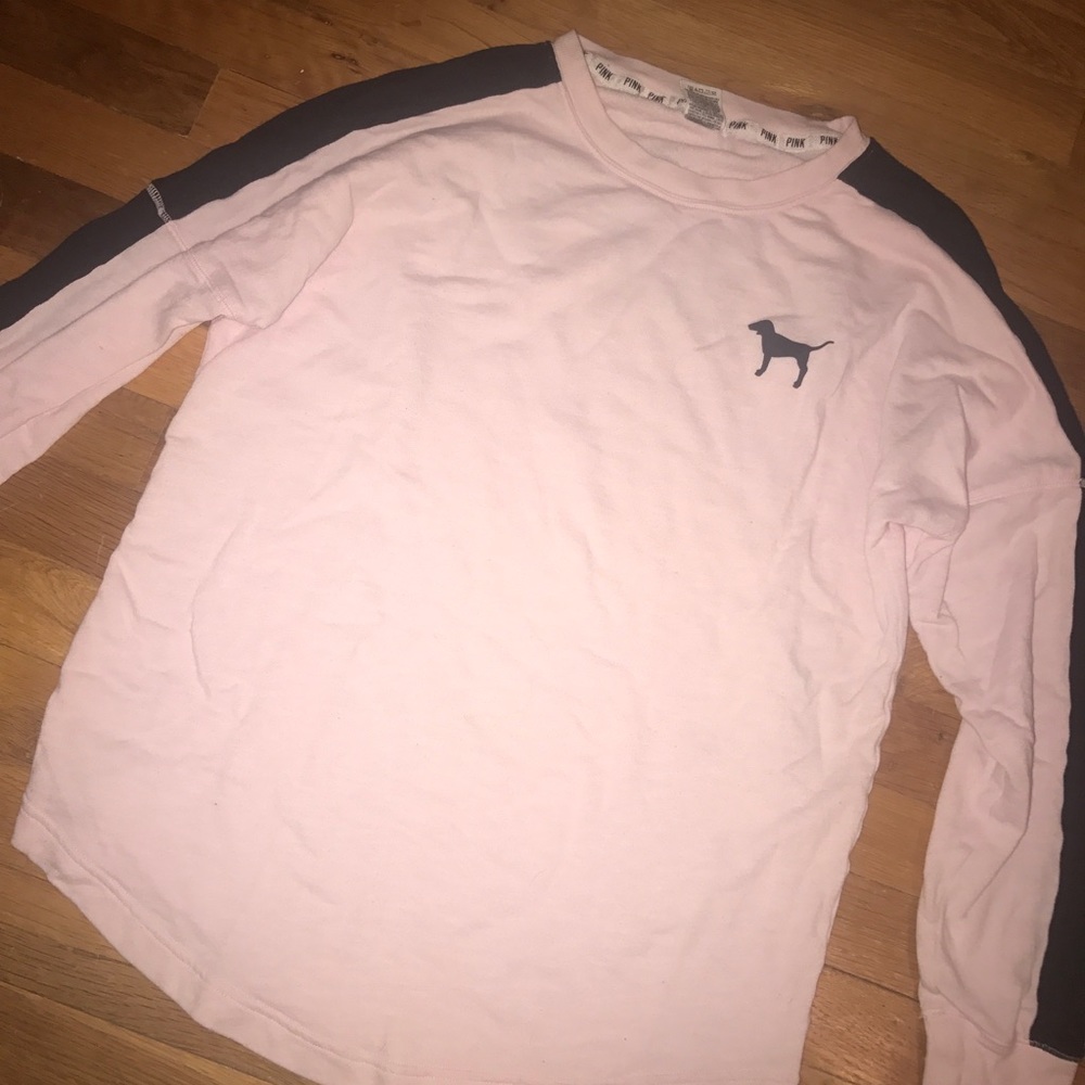Long sleeve light sweatshirt. PINK